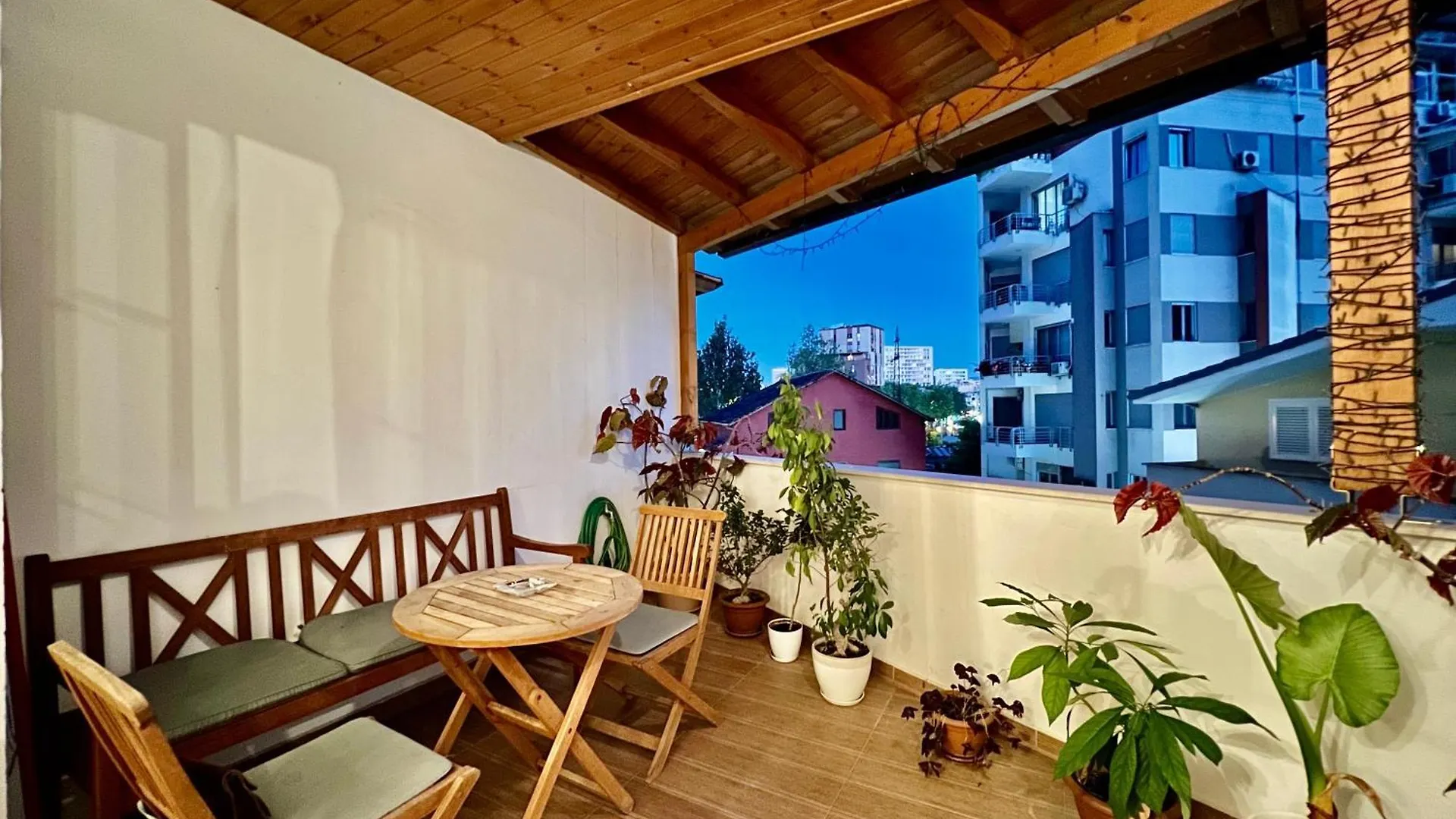 Top House Тирана